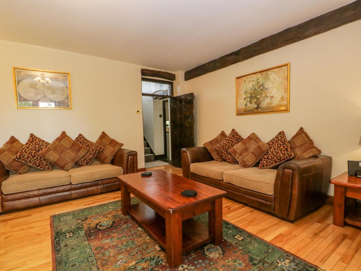 Ewedale Farm Villa Ulverston Bagian luar foto