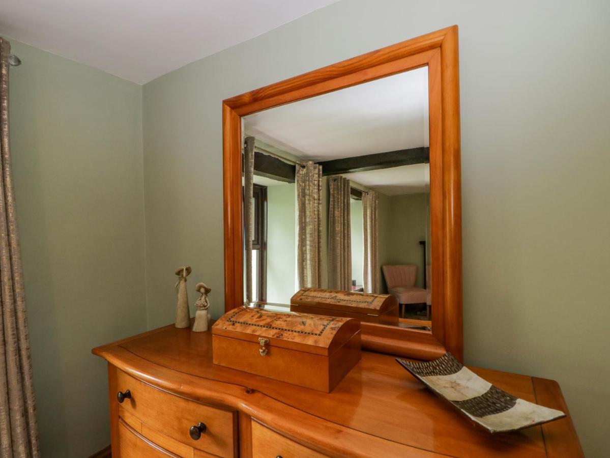 Ewedale Farm Villa Ulverston Bagian luar foto