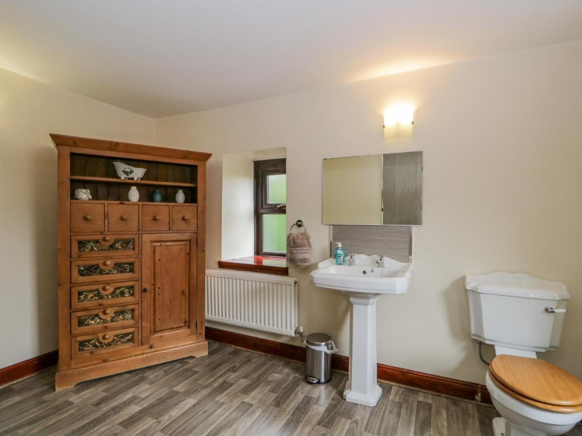 Ewedale Farm Villa Ulverston Bagian luar foto