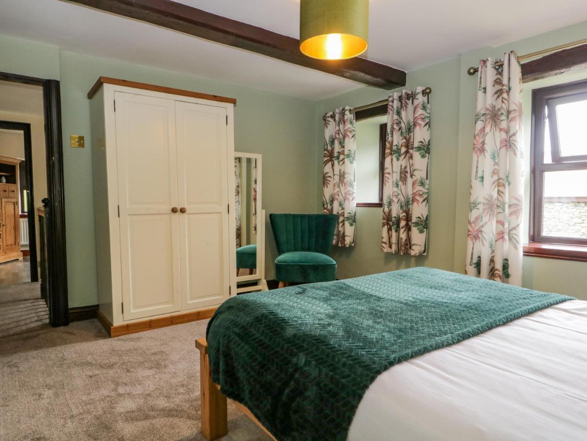 Ewedale Farm Villa Ulverston Bagian luar foto