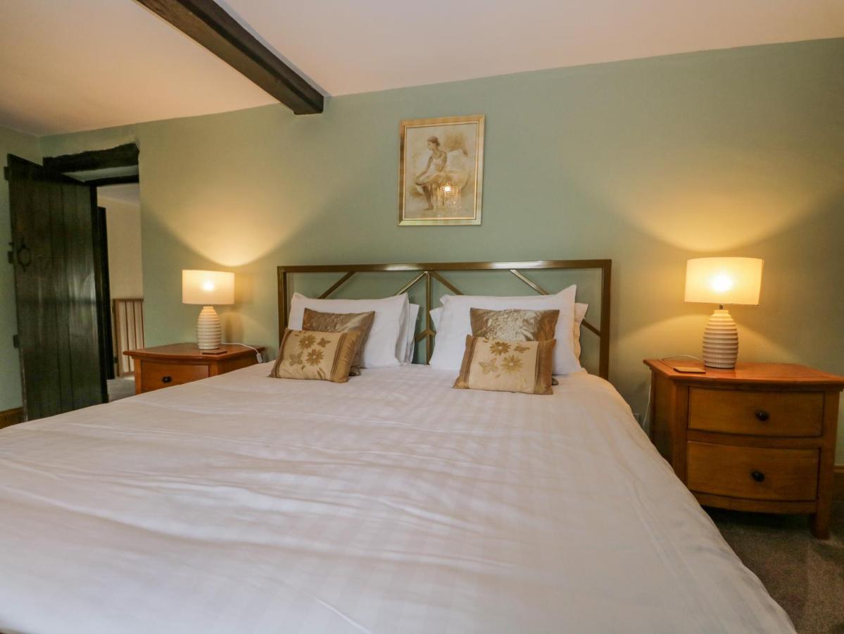 Ewedale Farm Villa Ulverston Bagian luar foto