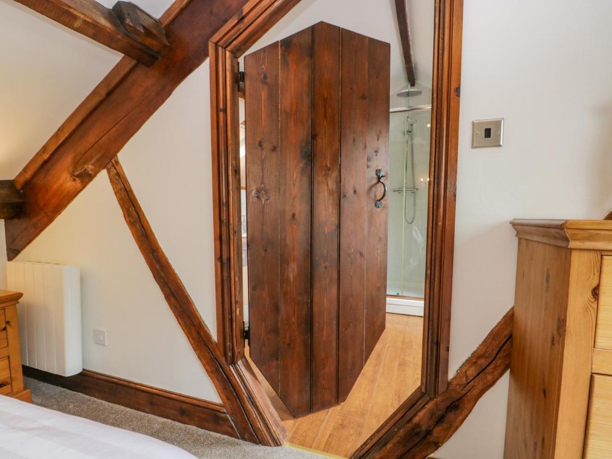 Ewedale Farm Villa Ulverston Bagian luar foto
