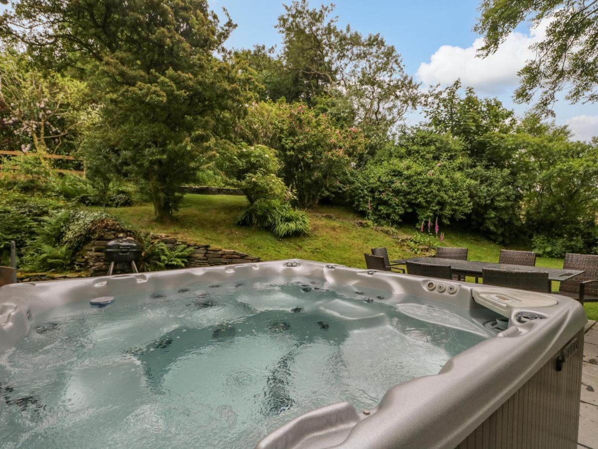 Ewedale Farm Villa Ulverston Bagian luar foto