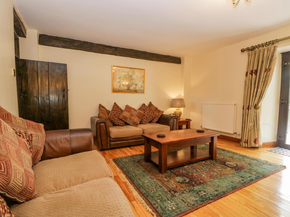 Ewedale Farm Villa Ulverston Bagian luar foto