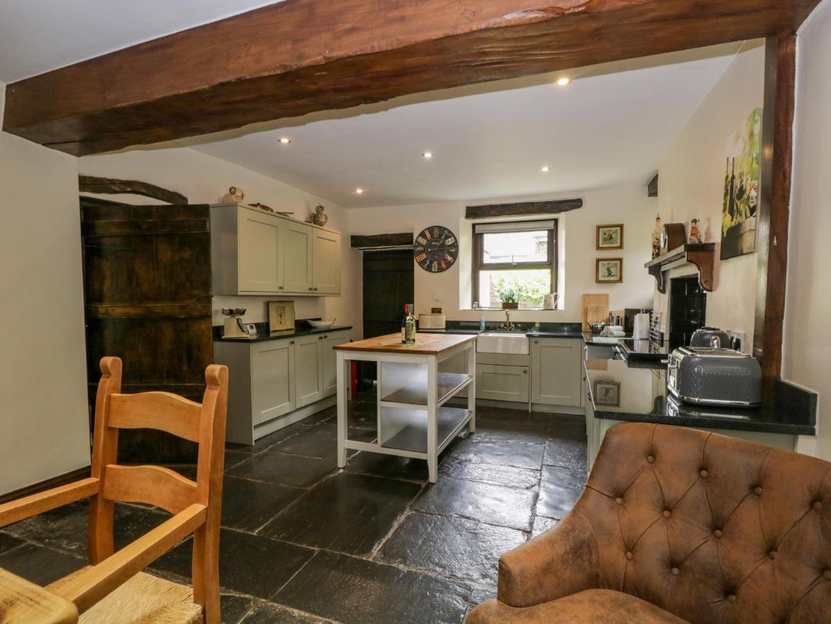 Ewedale Farm Villa Ulverston Bagian luar foto