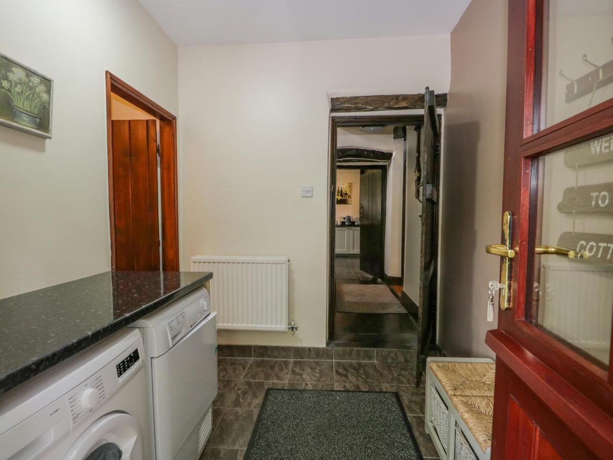 Ewedale Farm Villa Ulverston Bagian luar foto