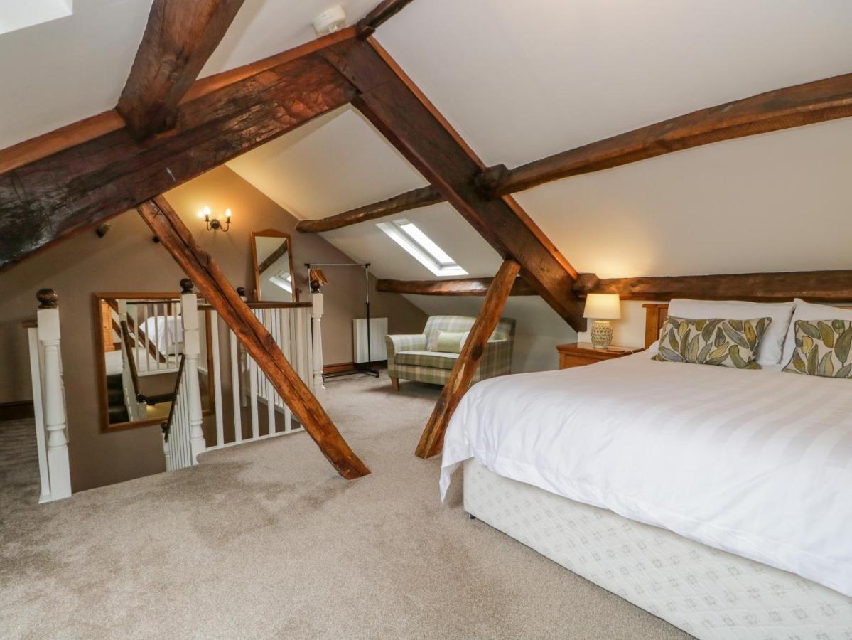 Ewedale Farm Villa Ulverston Bagian luar foto