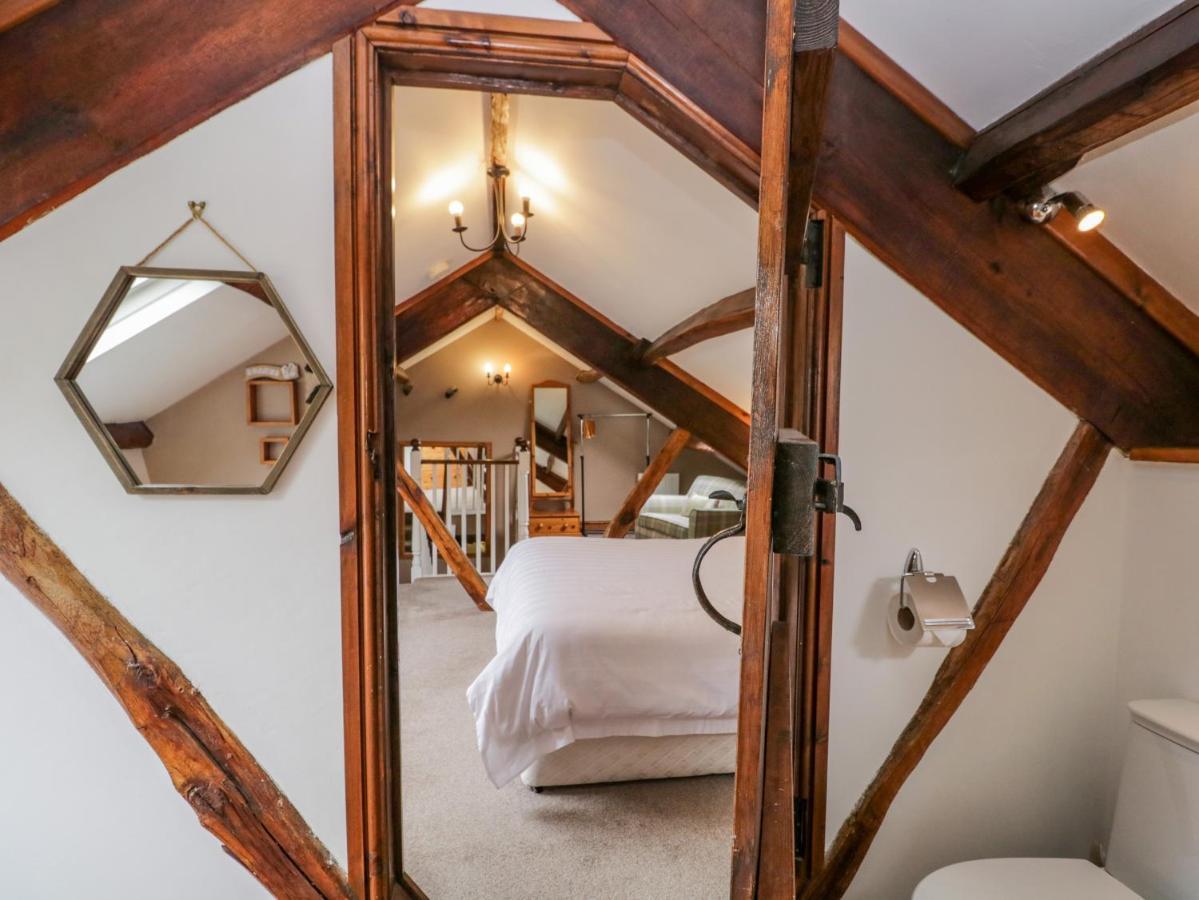 Ewedale Farm Villa Ulverston Bagian luar foto