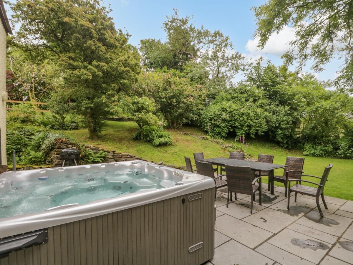 Ewedale Farm Villa Ulverston Bagian luar foto
