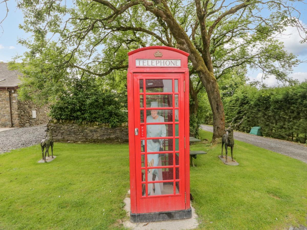Ewedale Farm Villa Ulverston Bagian luar foto