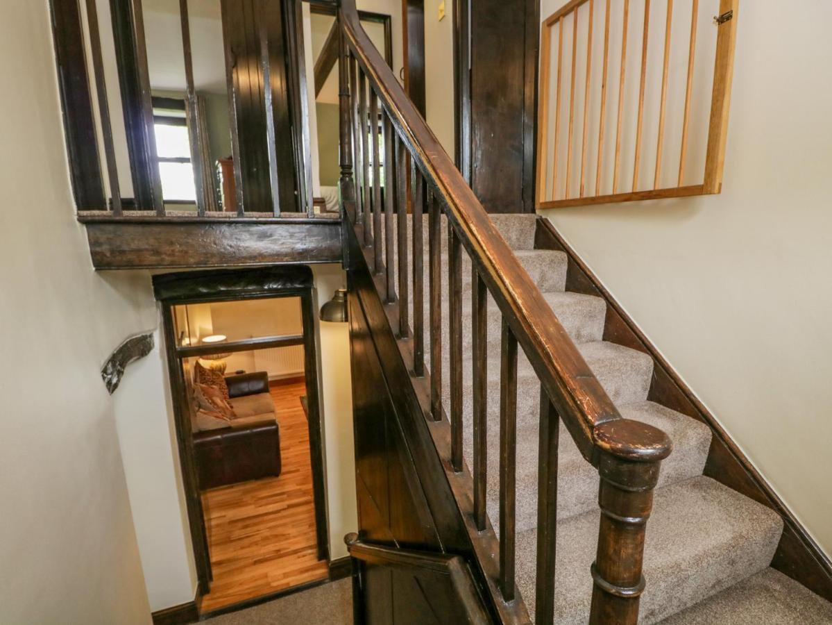 Ewedale Farm Villa Ulverston Bagian luar foto