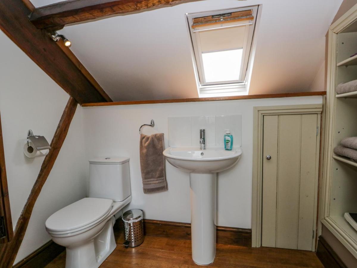 Ewedale Farm Villa Ulverston Bagian luar foto